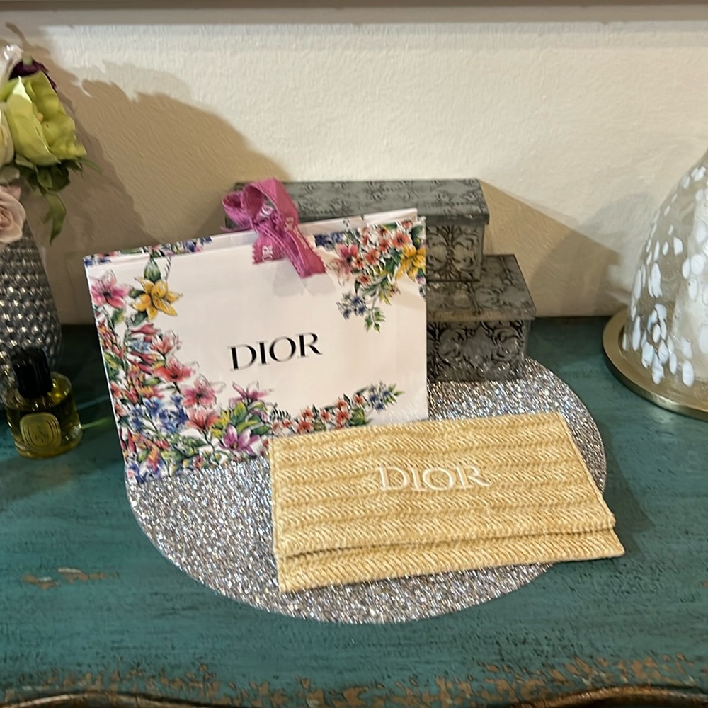 Dior Raffia Clutch/Pouch in beige (New)
